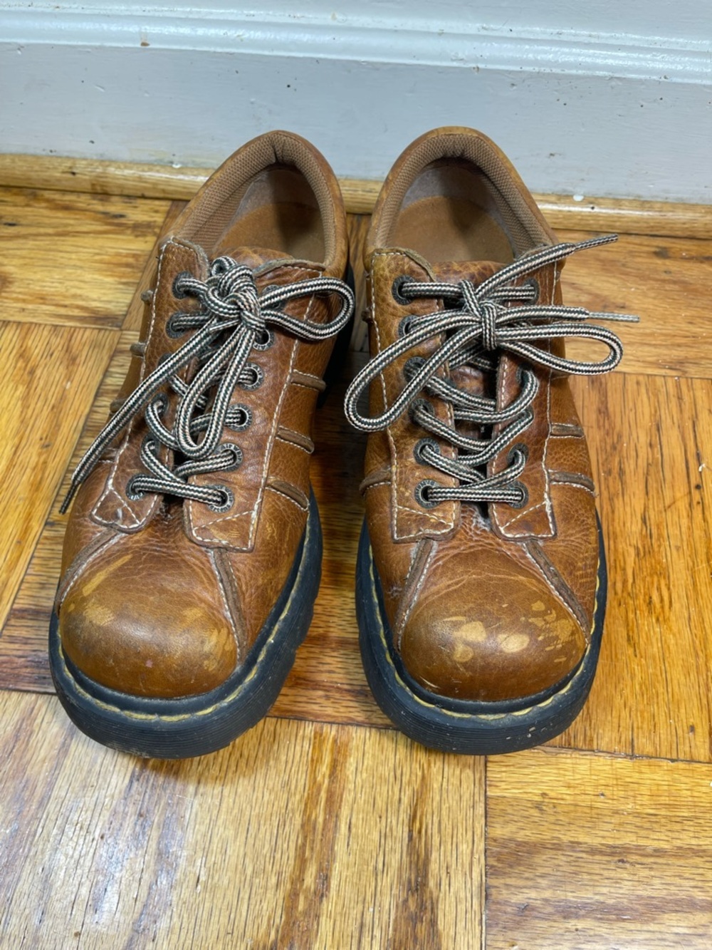 Dr. Martens Airwair Brown Leather Lace-up Oxfords 11306 men 11 chinky - Picture 9 of 10